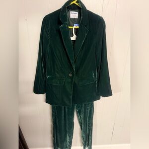 Old Navy Dark Green Velvet Blazer and Pants